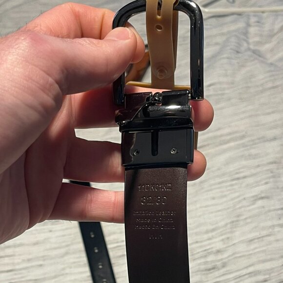 NWT Dockers reversible belt - Picture 3 of 3